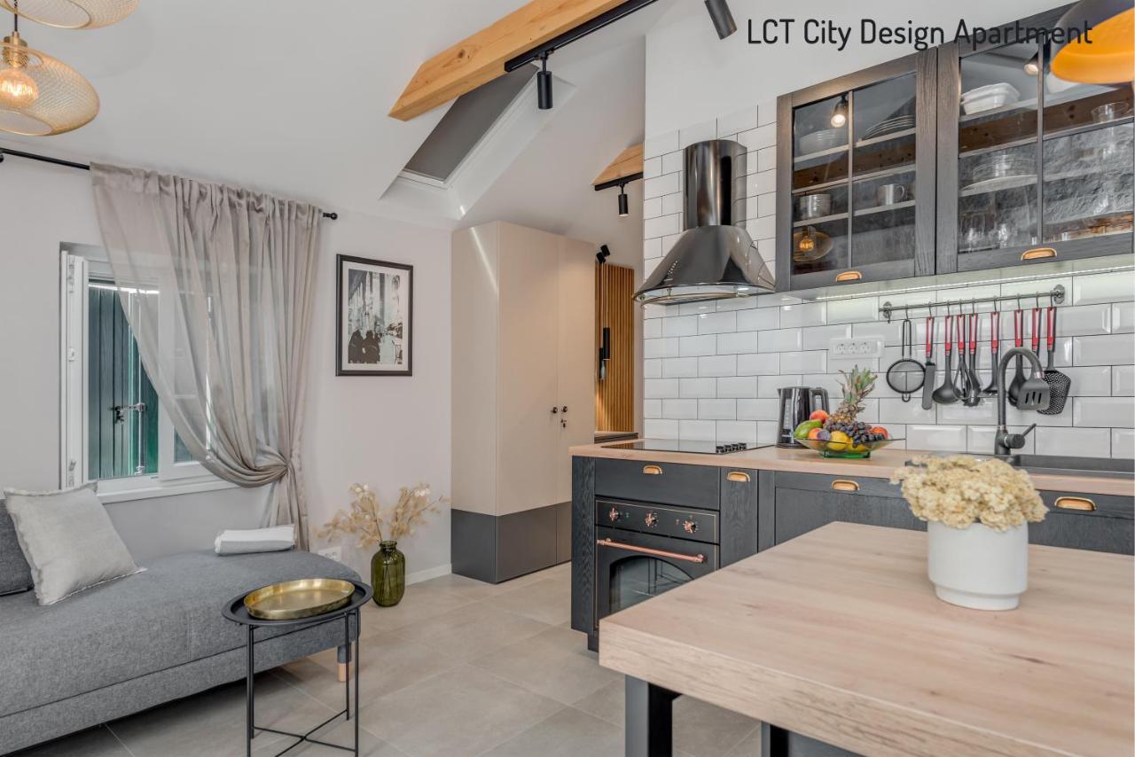Lct City Design Apartment Split Exterior foto